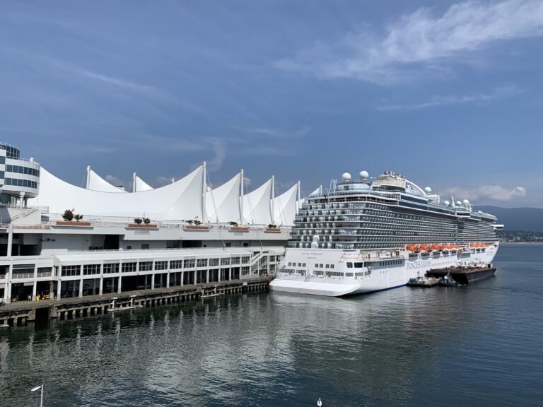 From Vancouver to Canada Place Cruise Terminal: Why Private Transfers Are Better